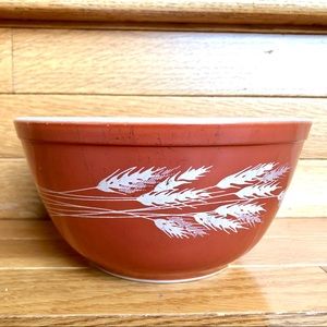 1.5 QT Vintage PYREX 402 Autumn Harvest Wheat Mixing Bowl Serving Bowl